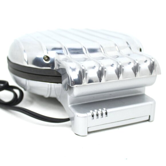 VillaWare Model 2004 Uno Classic 7" Round Chrome Thin Waffler Maker TESTED WORKS - Picture 6 of 8